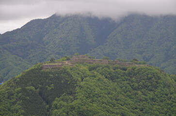 竹田城跡：日本のマチュピチュを彷彿とさせる古城の美