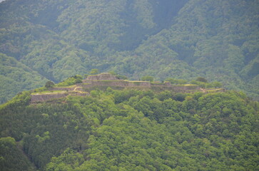竹田城跡：日本のマチュピチュを彷彿とさせる古城の美