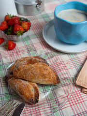 Pastissets o dulce de cabello de angel para postre o desayuno también con chocolate