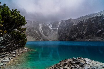 landscape of laguna 69 with in snow covered andes in the national park Huascarán in peru © Hannes