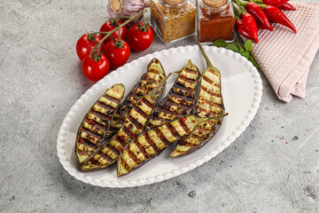 Grilled tasty ripe eggplant slice