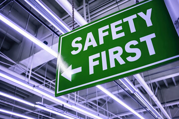 Fototapeta premium Safety sign hanging on the above 