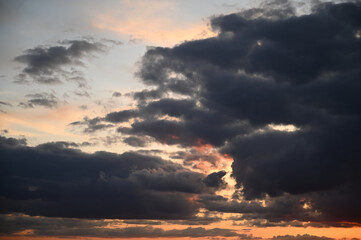 Coucher de soleil flamboyant, Alençon, Normandie, France