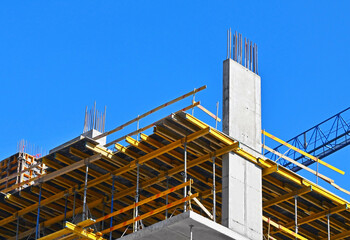 Monolithic construction site