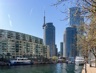 Naklejka premium Ships in the Harbourfront neighborhood. Toronto, Canada - April 30, 2024.