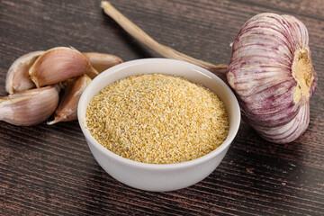 Dry granulated garlic aroma seasoning
