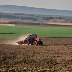 Obraz premium tractor working in the field