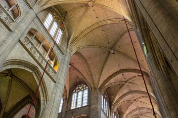 Arcs en croisées d’ogive du transept de la Cathédrale Sainte-Marie d’Auch
