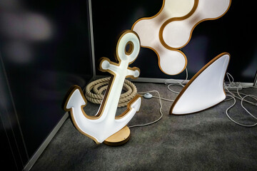 Frosted lamp in the shape of an anchor