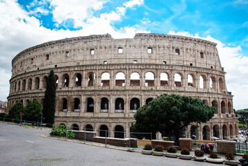 Iconic Colosseum under Blue Sky in Rome