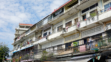 run down houses in phnom penh city center
