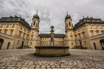 Fototapeta premium im Mittelpunkt