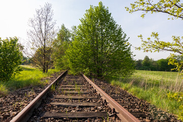 Symbolbild: Stillgelegte Bahnstrecken in Ostdeutschland, viele Nebenstrecken sind seit der Wiedervereinigung in Deutschland.