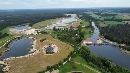 Żwirownia, piasek, woda, Gryżyce, Polska © Marcin