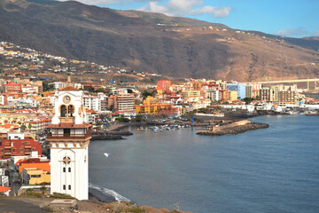 Views of the sea of ​​Candelaria and its town