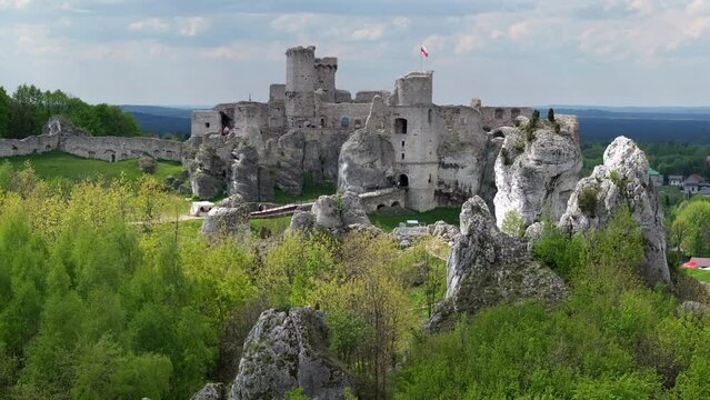 The ruins of medieval castle Ogrodzieniec in Poland