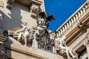 Obraz premium Spanish architecture on the public commercial and historical streets in Valencia, Spain