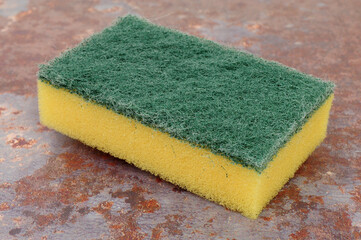Household synthetic sponge scourer for general domestic cleaning
