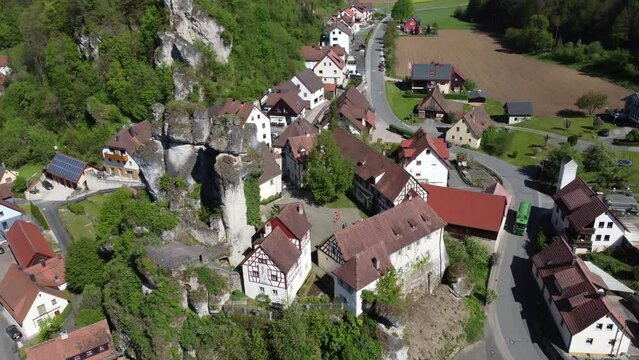 Die Felsen von T&uuml;chersfeld der Fr&auml;nkischen Schweiz in Bayern, Deutschland, 4k