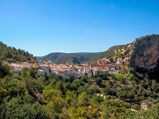 Fototapeta na wymiar View of the beautiful town of Chulilla. Valencia Spain.