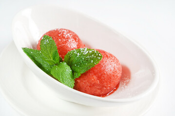 italian sorbet with lime and mint