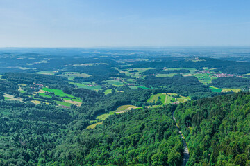 Sommerliche Natur im Bayerischen Wald rund um den Golfplatz bei Rusel