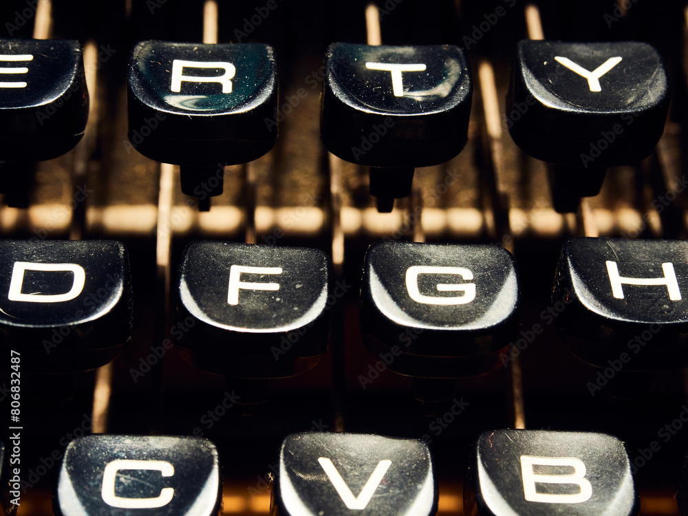 Fototapete f and g letters in an old typing machine keyboard