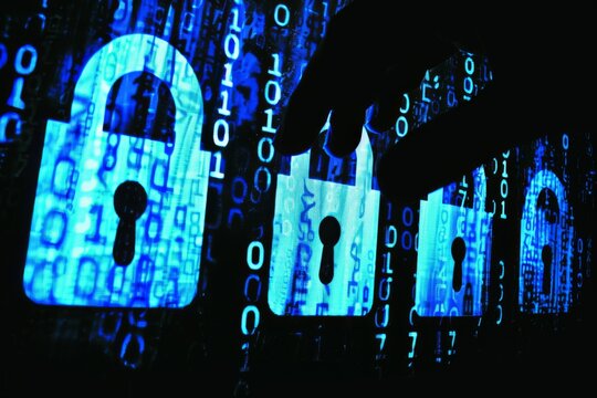 Protect business data and enhance network security with HTTPS and padlock, leveraging API and OAuth for robust privacy protection against malware.
