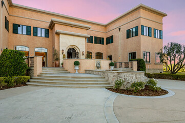 Fototapeta na wymiar Exterior shot of the Luxury Mansion Southern California.