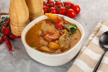 Yellow Thai curry with beef