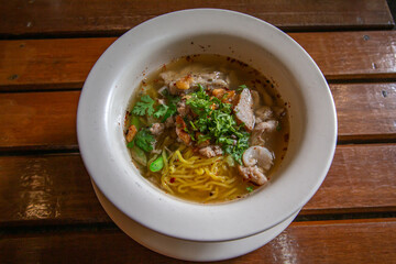 The noodles taste great and are delicious.