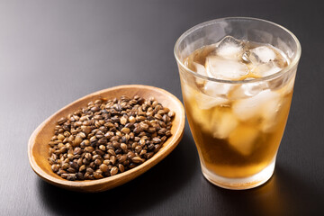 麦茶（六条大麦）