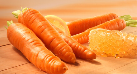 Karottensaft, Möhren, Honigwabe, Karotten, Zitrone,