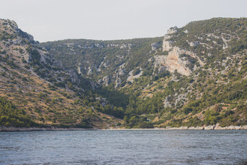 Wakacyjny rejs po wodach Adriatyku, u wybrzeży słonecznej Chorwacji © Marcin
