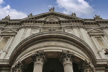 St Paul's Cathedral is one of London's most famous sights. Its dome, one of the tallest in the world, surrounded by the church spiers of Wren's City, and part of the London skyline