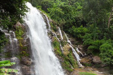 Naklejka premium Wachirathan Waterfall. Beautiful landscape in Doi Inthanon National Park. North Thailand.