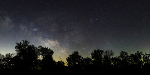 Panographic photo of southern sky with Milky Way rising