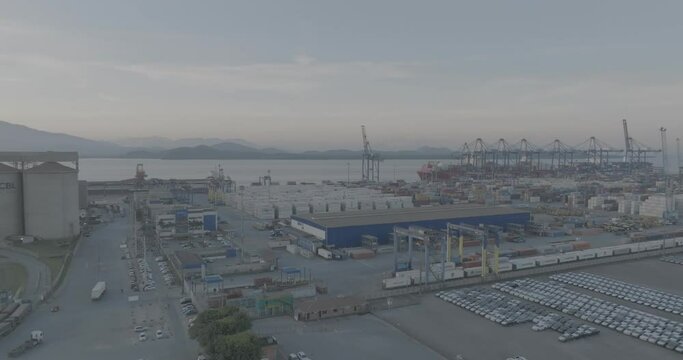 Porto de paranagu&aacute; no Paran&aacute; / Brasil