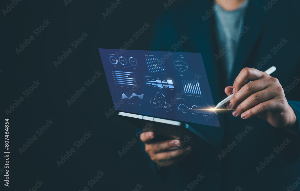 Aufkleber Developer collaborated with finance, commerce departments to develop, software system that streamlined transaction processes, supported sales, analyzed on shared screen for effective decision.