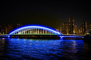 東京の隅田川の夜景