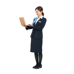 ノートパソコンを使う接客業の女性の全身写真