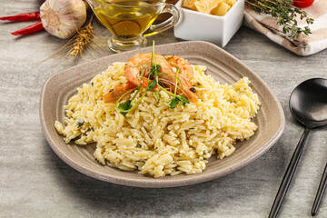 Italian pasta Orzo with prawn