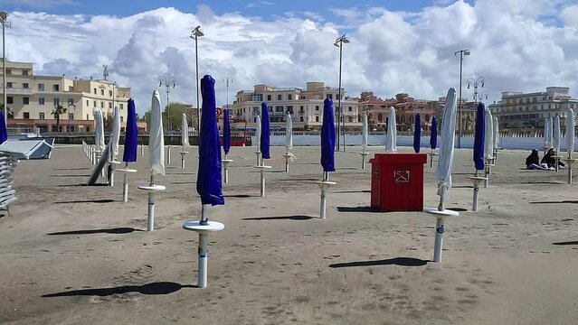  Lido di Ostia - Panoramica della spiaggia dello Stabilimento Elmi dalla riva