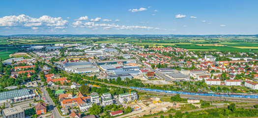 Blick auf die Stadt Nördlingen im Geopark Ries in Nordschwaben
