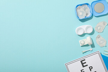 Contact lenses for eyes with a container for their storage and accessories