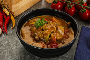 Yellow THai curry with beef