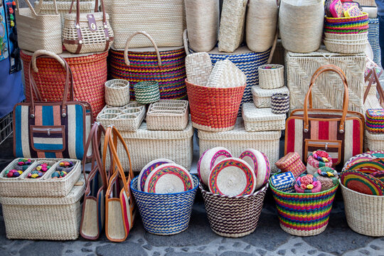 Tepoztlam, Morelos, Mexico canastas de palma