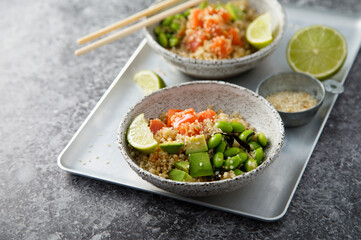 Salmon poke with quinoa and avocado
