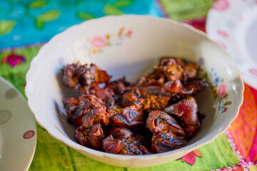 close up with chicken livers cooked on the grill.