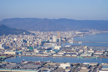 壮大な瀬戸のパノラマ...